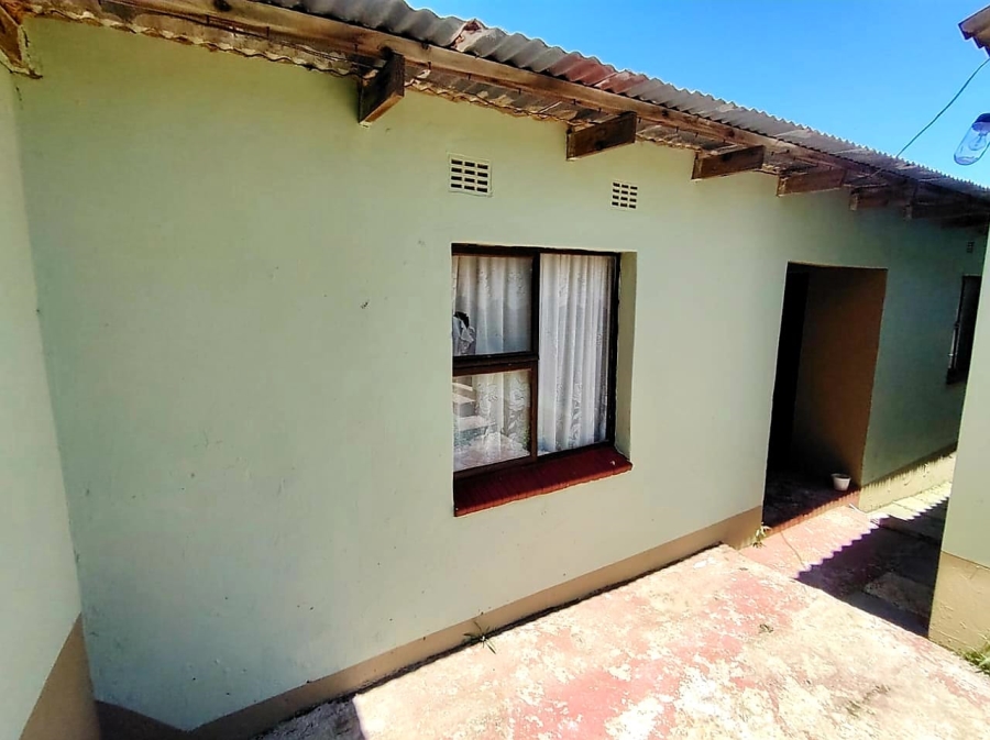 4 Bedroom Property for Sale in Mdantsane Nu 17 Eastern Cape